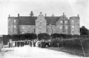 Gammel Estrup museum sex med ældre damer Gammel Estrup museum sex med ældre damer